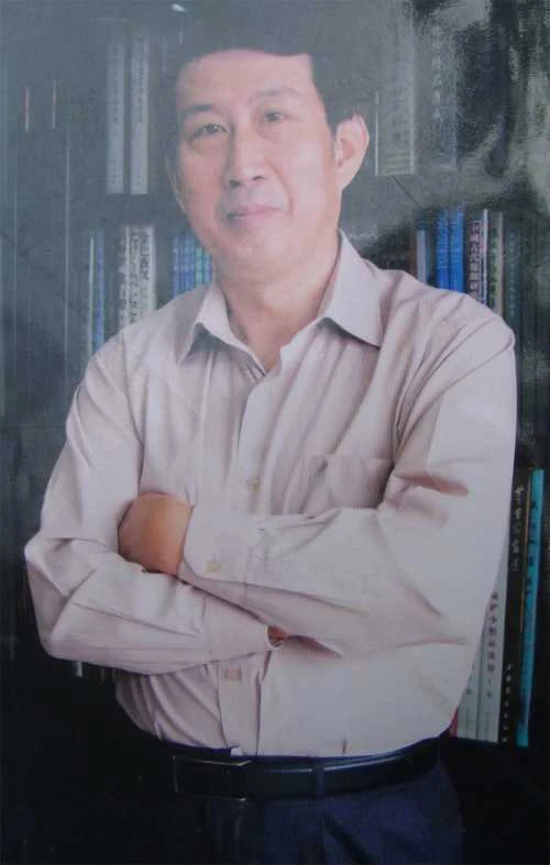 萧和老师的照片，单击鼠标查看大图！